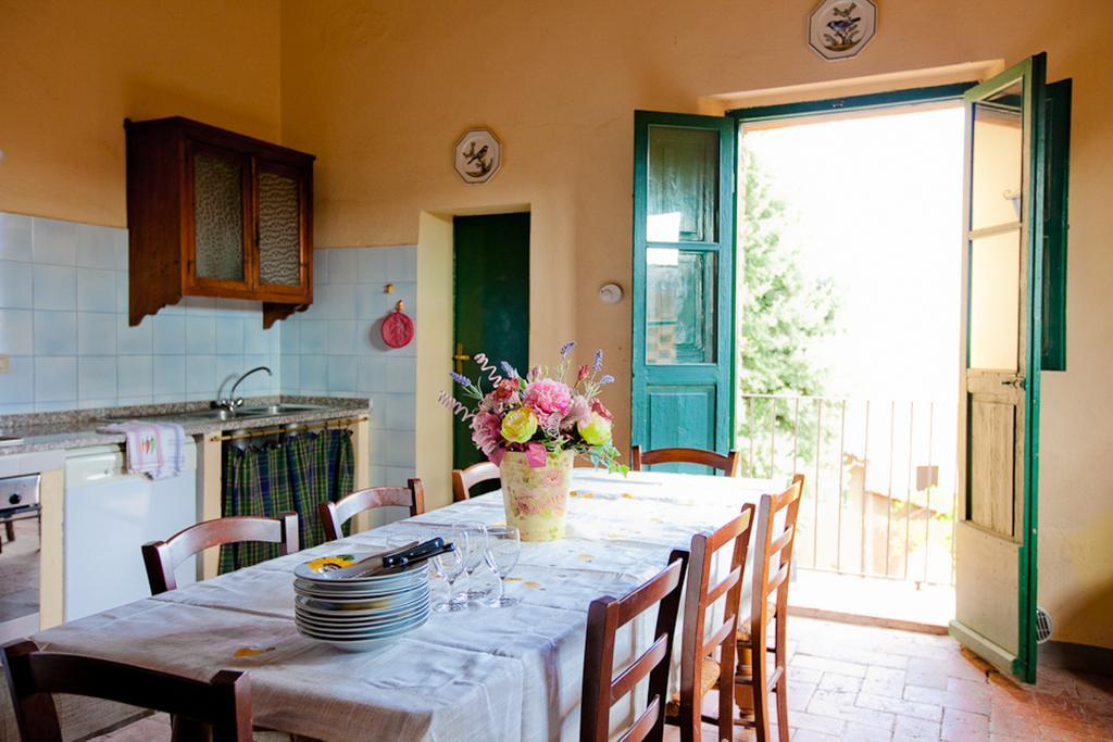 Borgo Fajani Guest House Terricciola Exterior photo